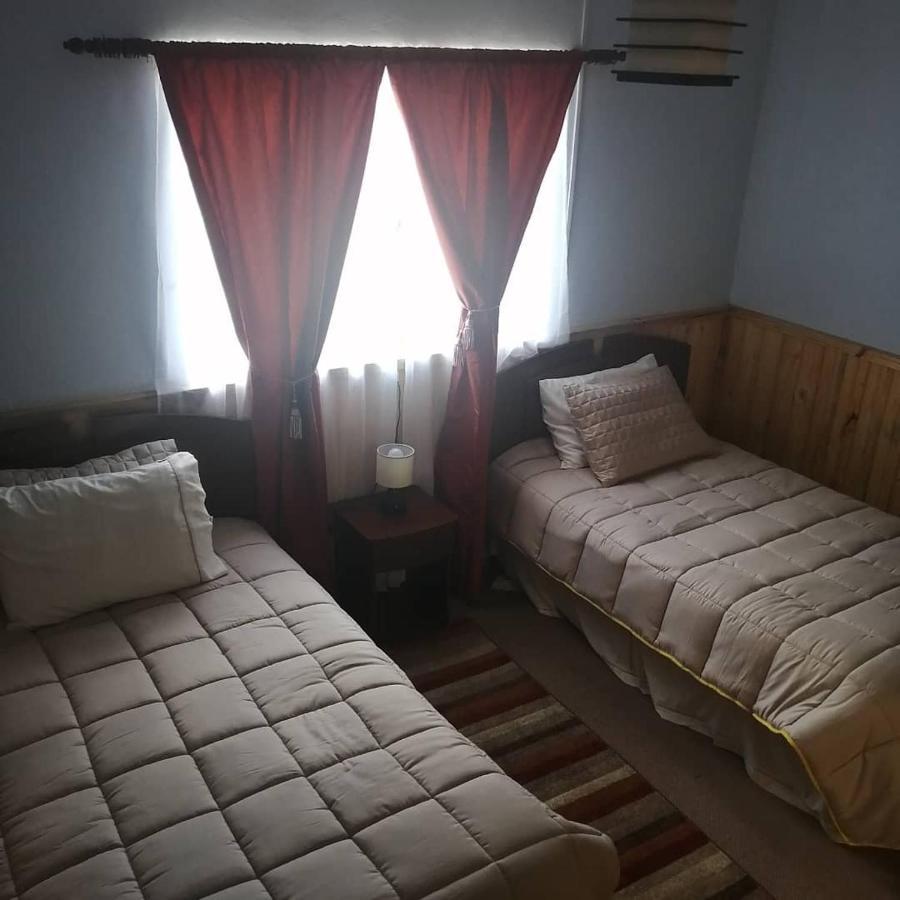 Hostal Y Cabanas Vientos Del Sur Puerto Ingeniero Ibanez Екстер'єр фото