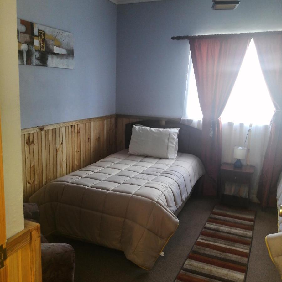 Hostal Y Cabanas Vientos Del Sur Puerto Ingeniero Ibanez Екстер'єр фото