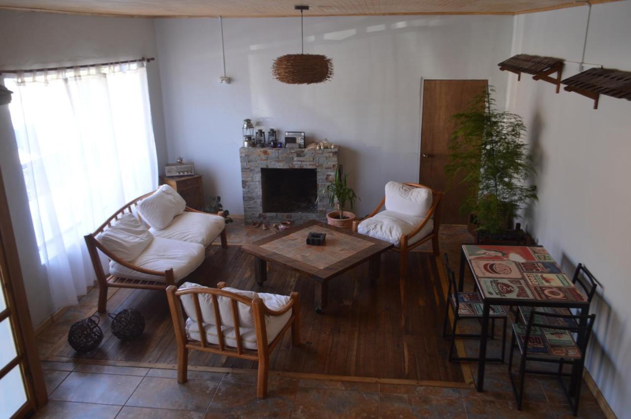Hostal Y Cabanas Vientos Del Sur Puerto Ingeniero Ibanez Екстер'єр фото