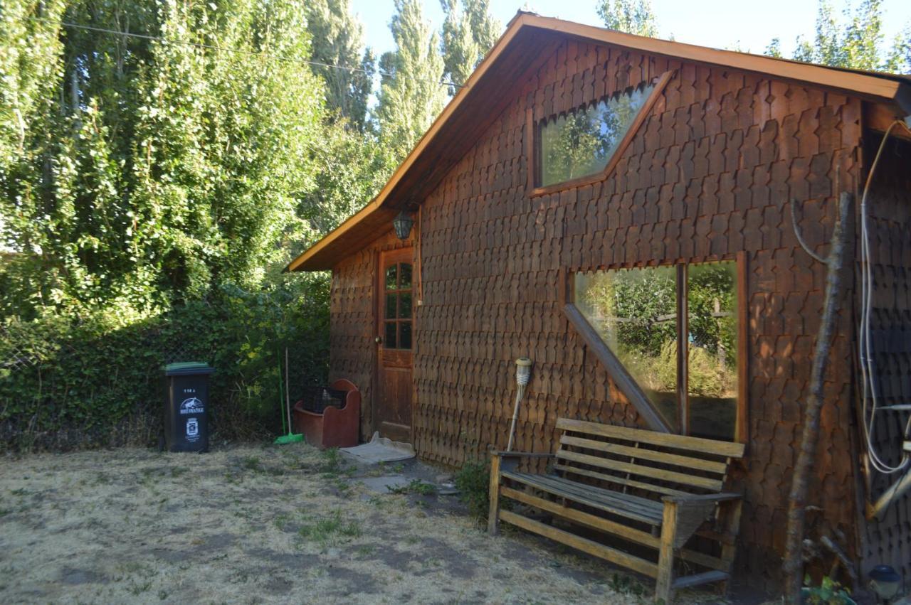 Hostal Y Cabanas Vientos Del Sur Puerto Ingeniero Ibanez Екстер'єр фото
